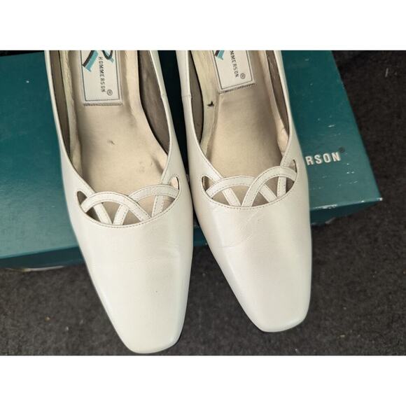 Ros Hommerson Women's Pearl Leather Pump Size 8.5 Heels Shoes Y2K 2003 - Picture 6 of 11